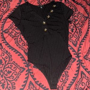 Women’s bran new Haute MONDE body suit (M)